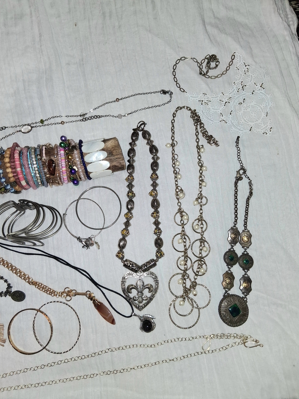 Large Fashion Jewelry Lot Mixed Signed - Picture 4 of 10